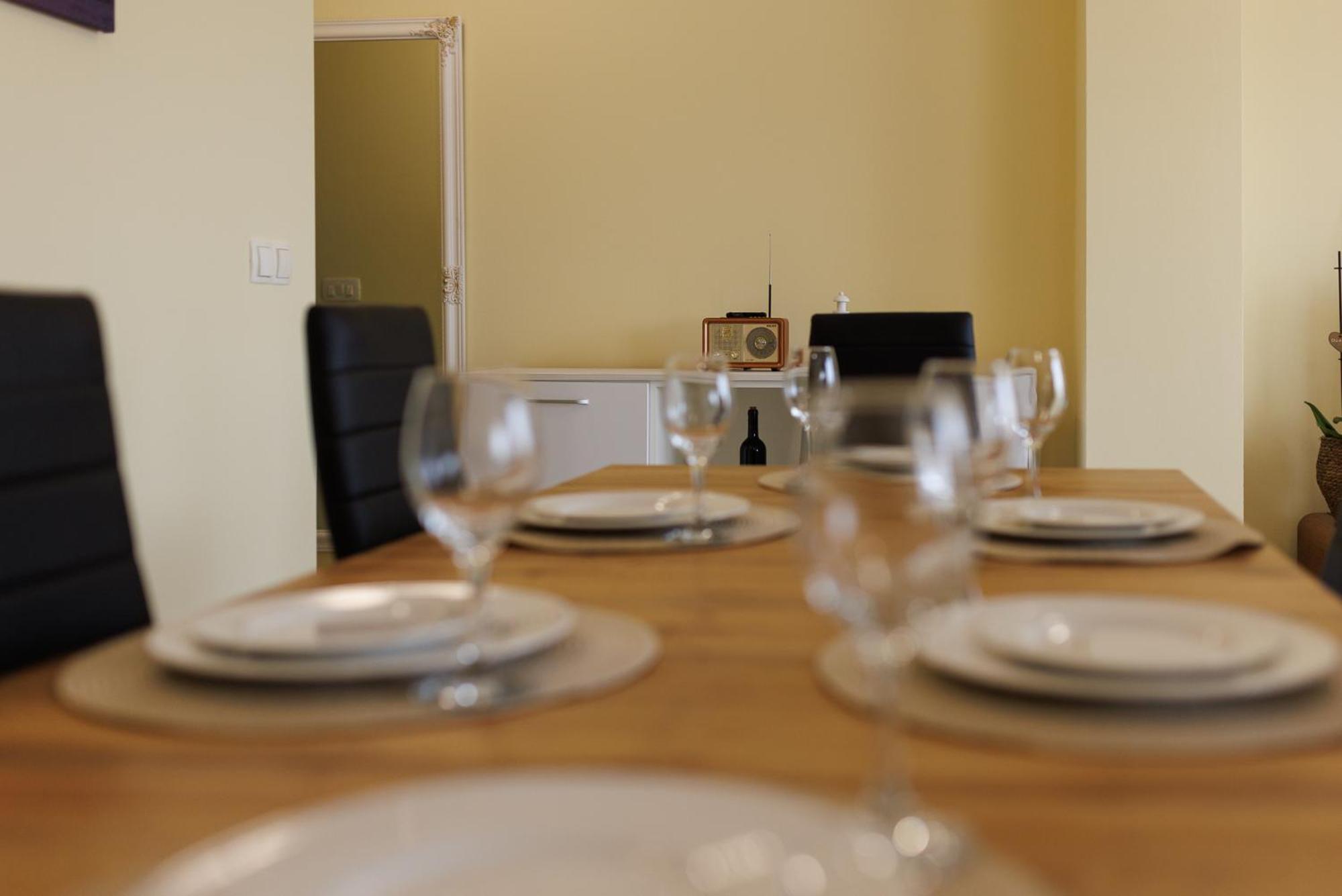 Apartman Maja Komarna Buitenkant foto
