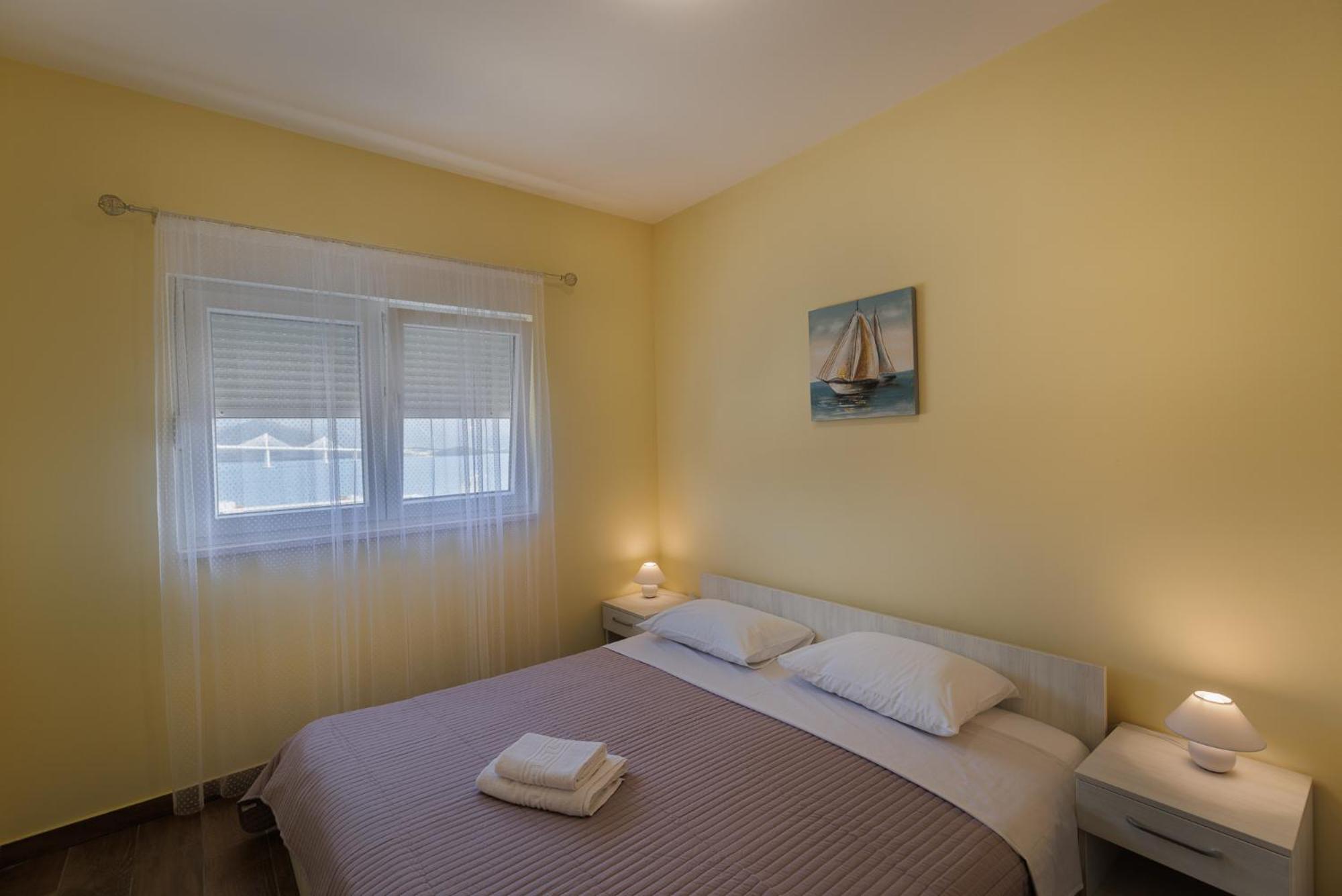 Apartman Maja Komarna Buitenkant foto