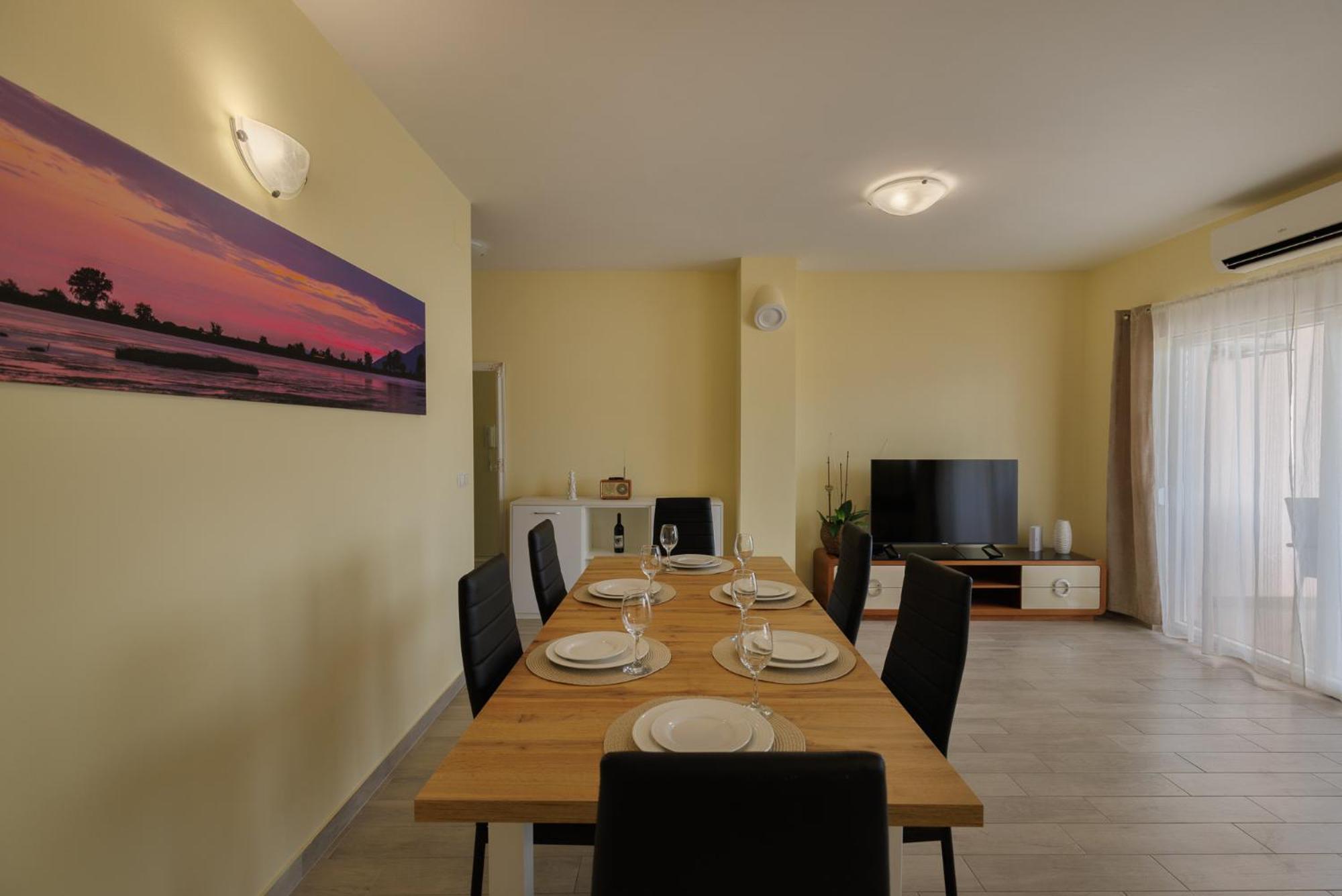 Apartman Maja Komarna Buitenkant foto